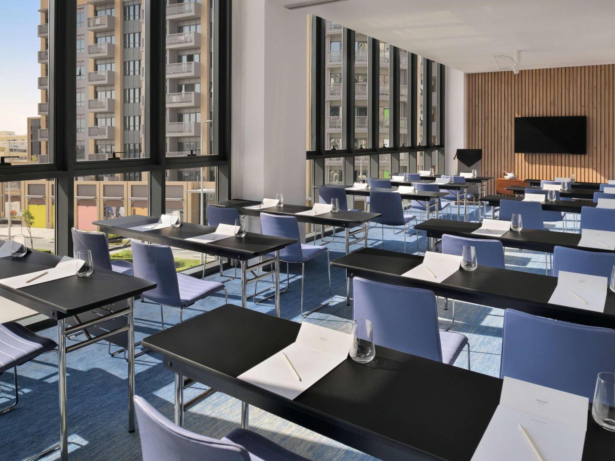 Mercure Dubai Deira Екстериор снимка