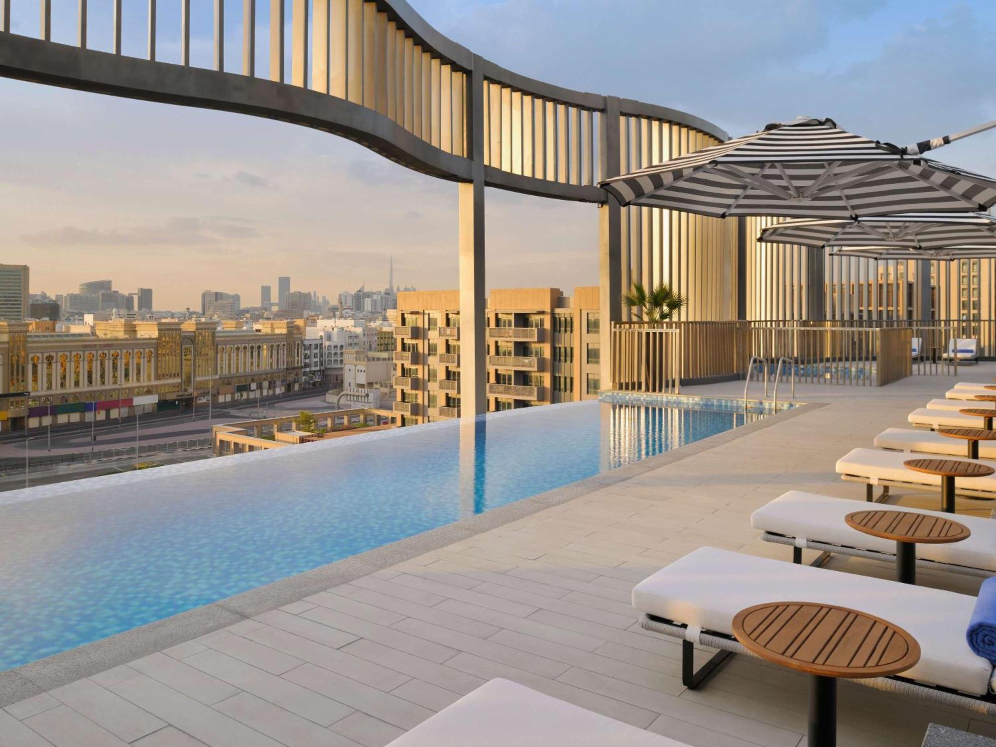 Mercure Dubai Deira Екстериор снимка