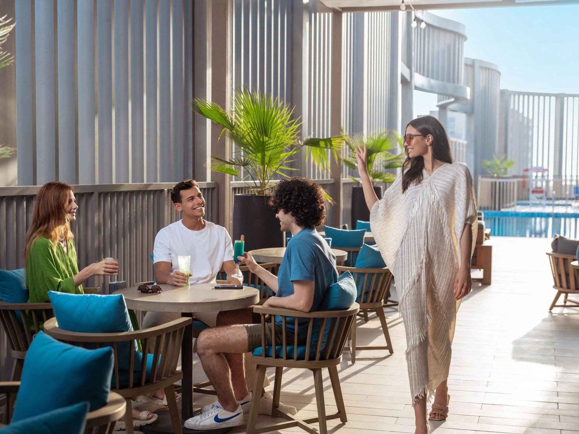 Mercure Dubai Deira Екстериор снимка