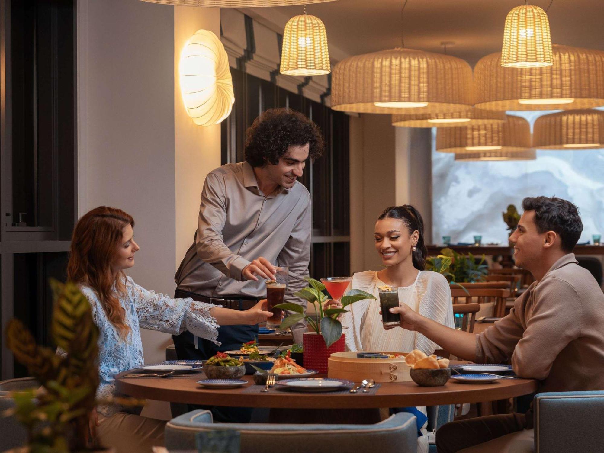 Mercure Dubai Deira Екстериор снимка
